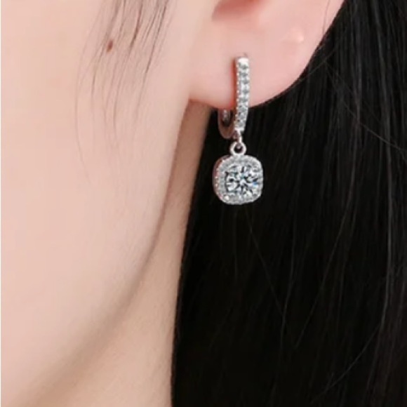 New 2 Carat Sterling Silver Dangle Earrings - Picture 4 of 8